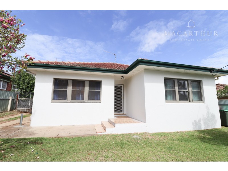 158 Fernleigh Road, Mount Austin NSW 2650