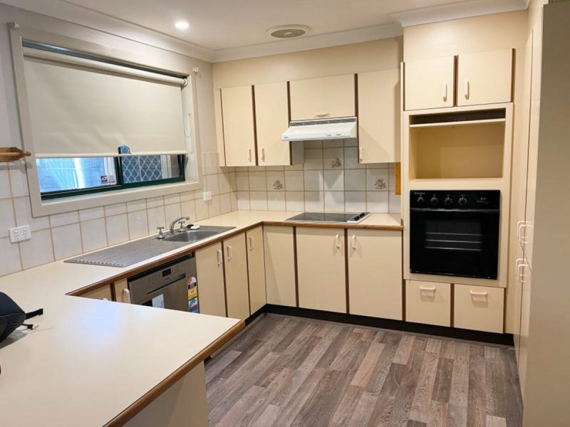 2/3 Travers Street, Wagga Wagga NSW 2650