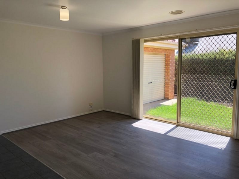 19 Illeura Road, Bourkelands NSW 2650