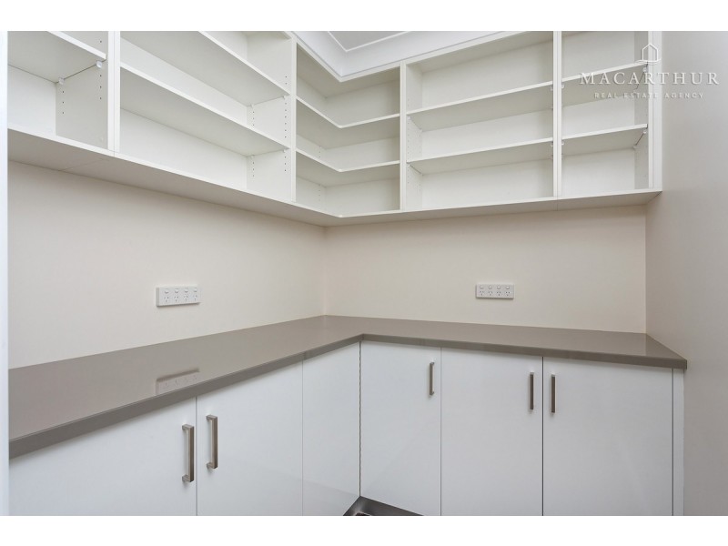 13 Goonawarra Street, Gobbagombalin NSW 2650