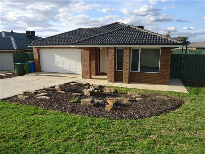 12 Paperbark Drive, Forest Hill NSW 2651