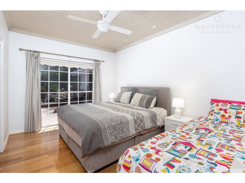 2 Loru Close, Kooringal NSW 2650