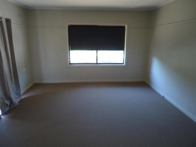 8 Rudd Street, Wagga Wagga NSW 2650