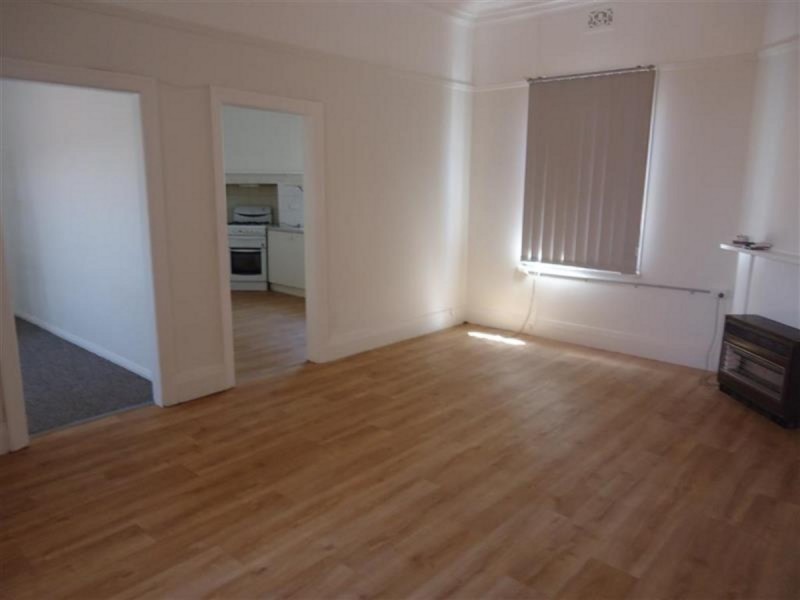 26 Tompson Street, Wagga Wagga NSW 2650