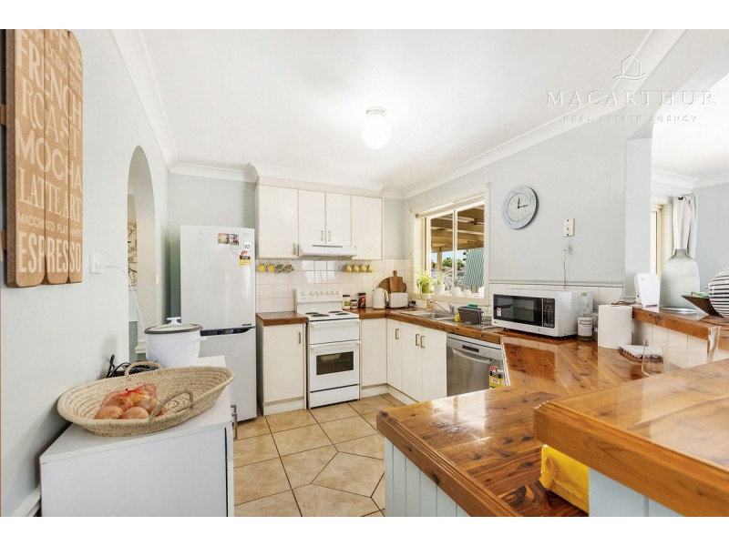 102 Raye Street, Tolland NSW 2650