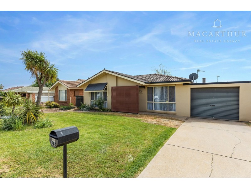 102 Raye Street, Tolland NSW 2650