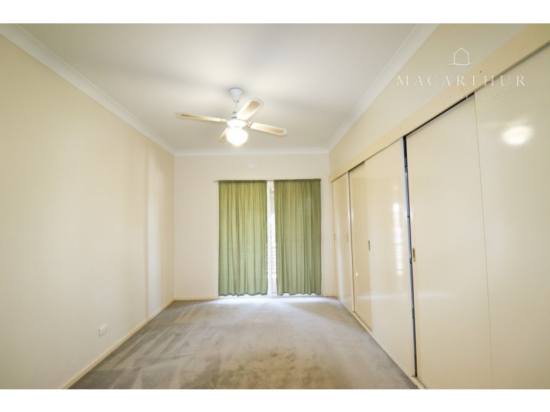 50 Gilmore Avenue, Mount Austin NSW 2650