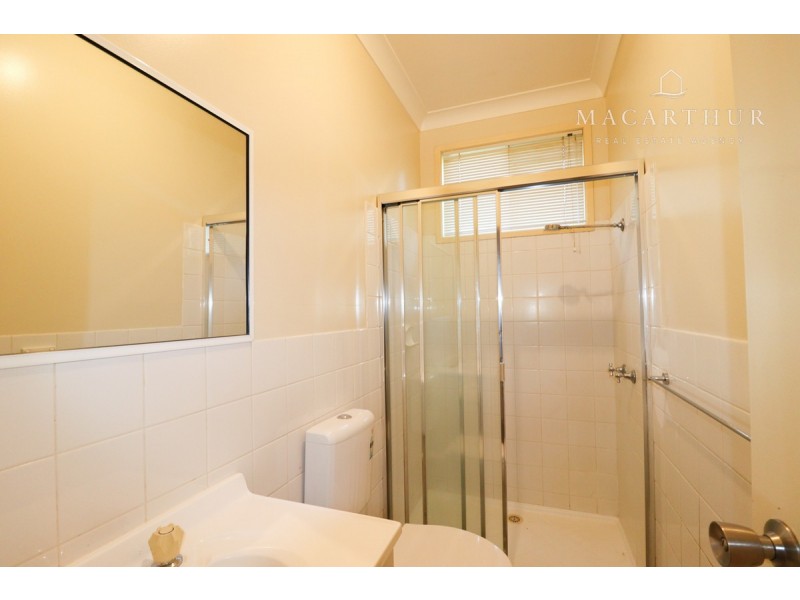 50 Gilmore Avenue, Mount Austin NSW 2650