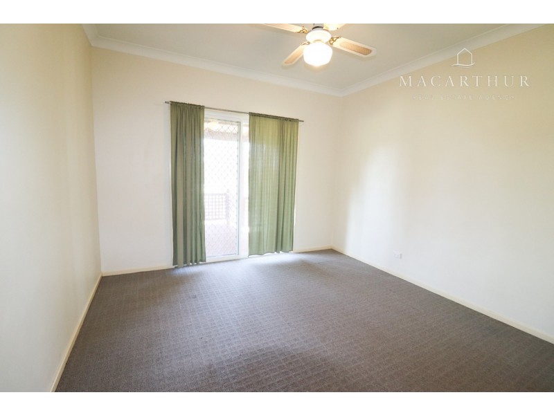 50 Gilmore Avenue, Mount Austin NSW 2650