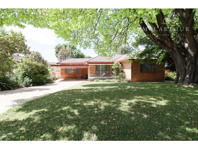 93 Meadow Street, Kooringal NSW 2650