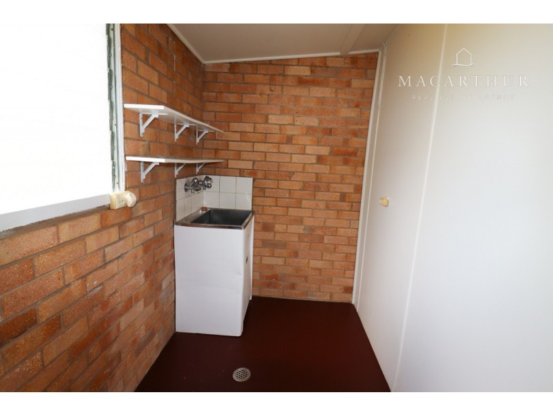 93 Meadow Street, Kooringal NSW 2650