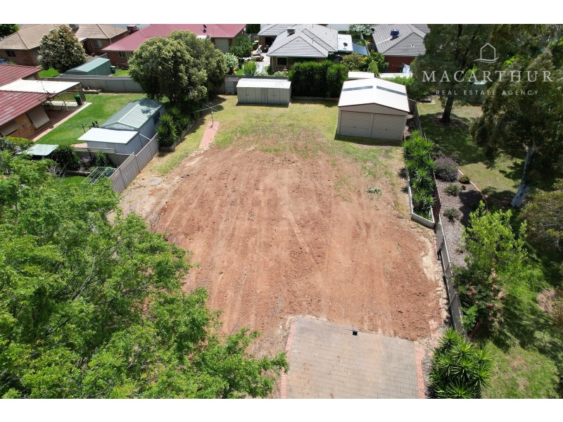 4 Frances Court, Ashmont NSW 2650