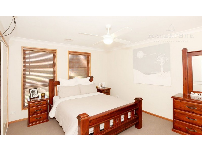 4 Alma Crescent, Estella NSW 2650