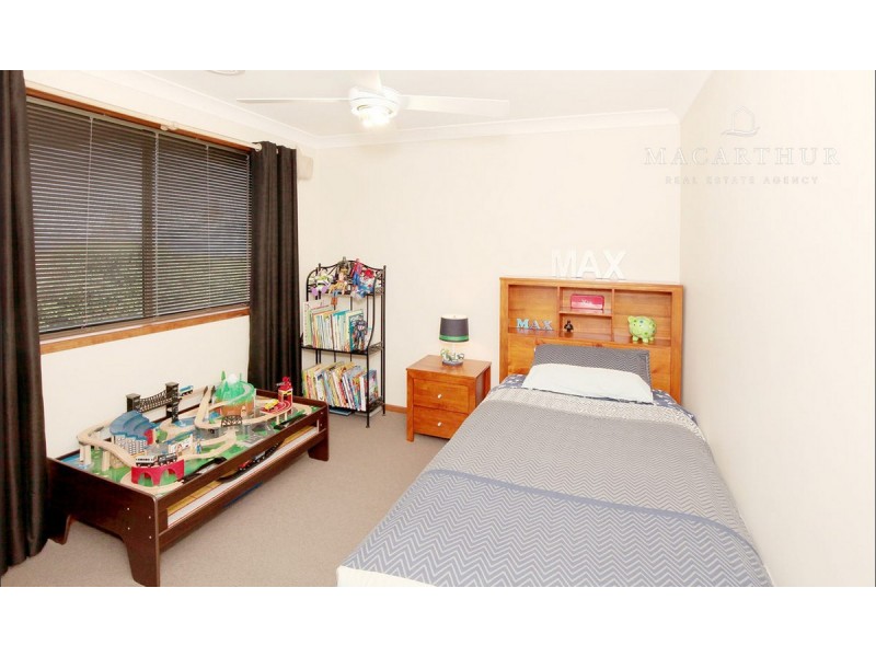 4 Alma Crescent, Estella NSW 2650