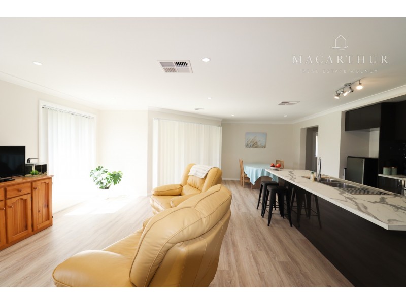 10 Nolan Street, Lloyd NSW 2650