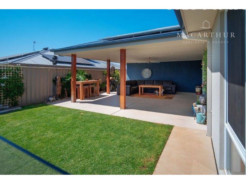 30 Mullagh Crescent, Boorooma NSW 2650