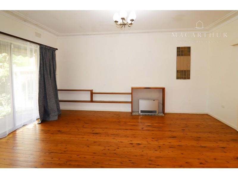 14 Waratah Street, Kooringal NSW 2650