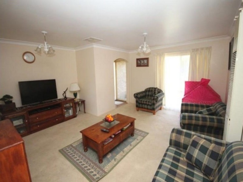 20 Sackville Drive, Forest Hill NSW 2651