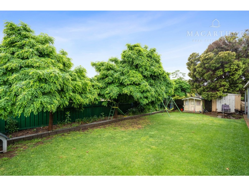 14 Eyre Street, Lake Albert NSW 2650