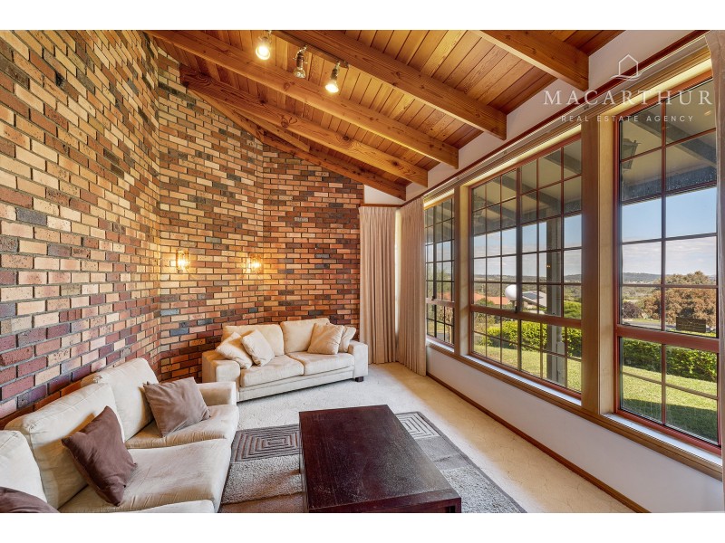 13 Kansas Drive, Tolland NSW 2650