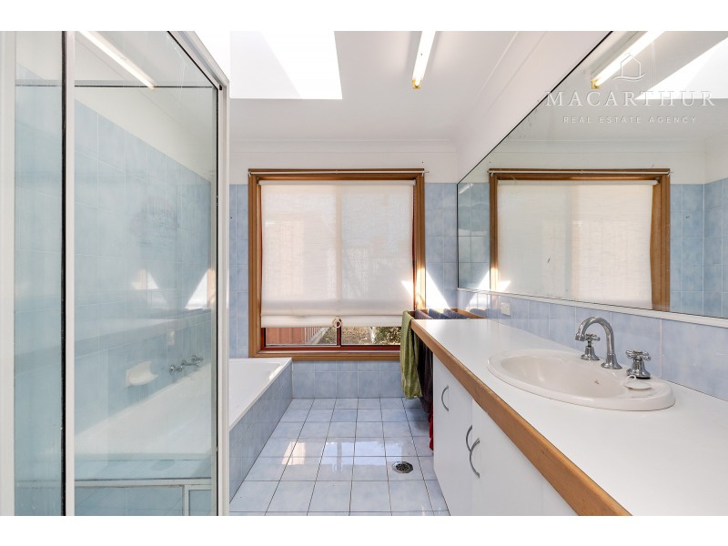 13 Kansas Drive, Tolland NSW 2650