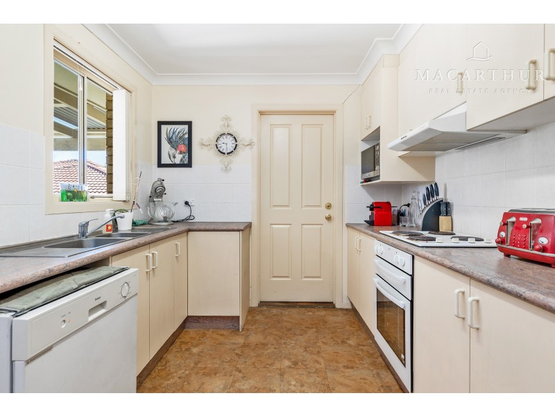 14 Kaloona Drive, Bourkelands NSW 2650