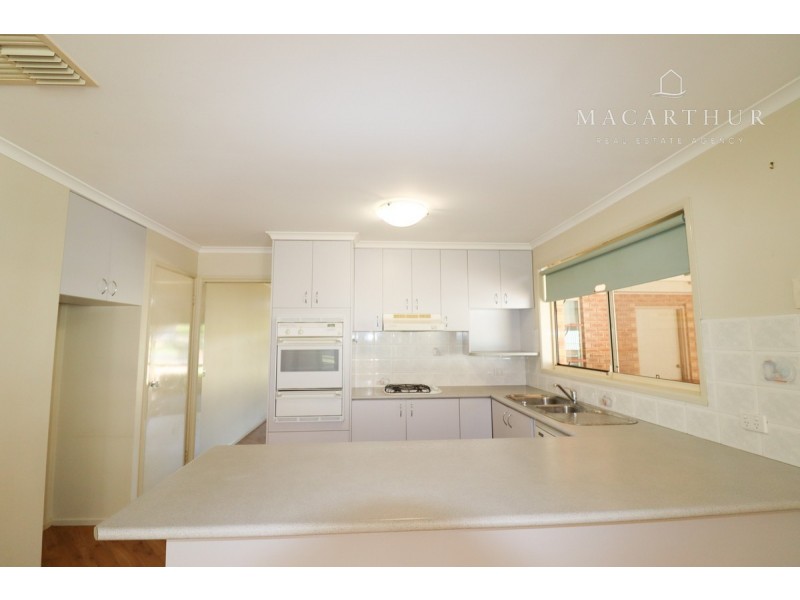 14 Corella Place, Estella NSW 2650