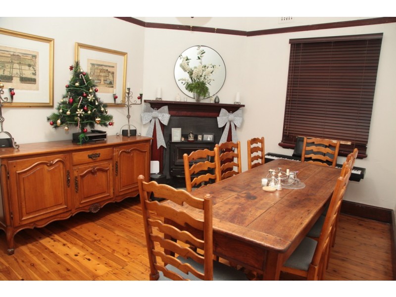 22 Albury Street, Wagga Wagga NSW 2650