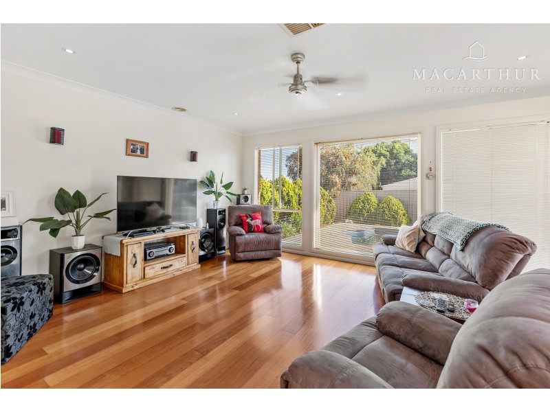 11 Werribee Road, Bourkelands NSW 2650
