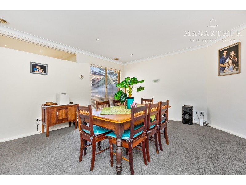 11 Werribee Road, Bourkelands NSW 2650