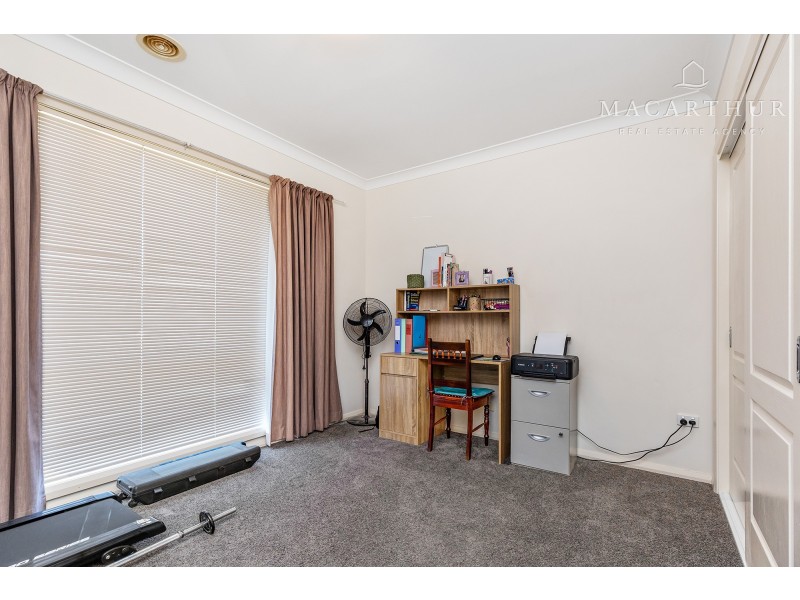 11 Werribee Road, Bourkelands NSW 2650