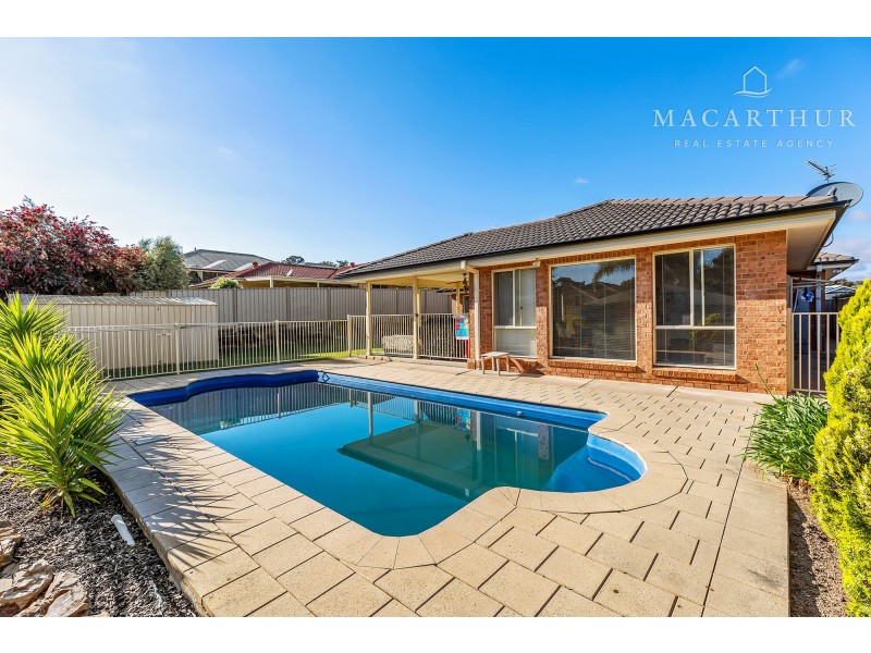11 Werribee Road, Bourkelands NSW 2650
