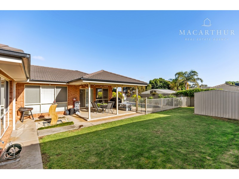 11 Werribee Road, Bourkelands NSW 2650