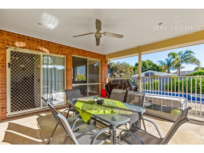 11 Werribee Road, Bourkelands NSW 2650