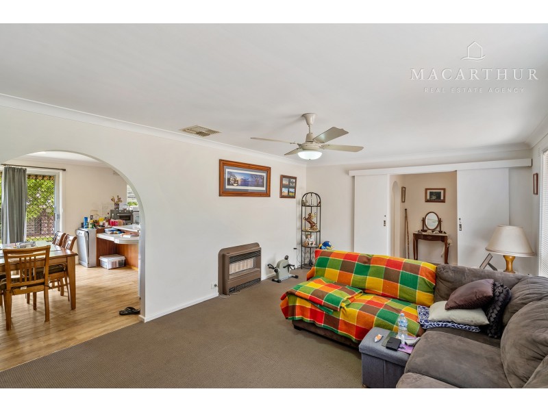 28 Cobb Street, Tolland NSW 2650