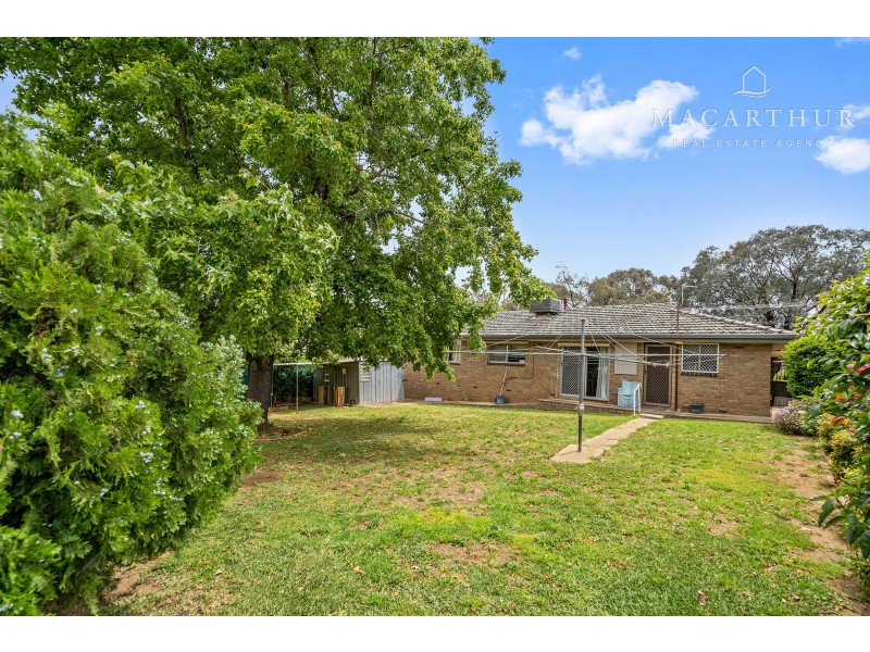 28 Cobb Street, Tolland NSW 2650
