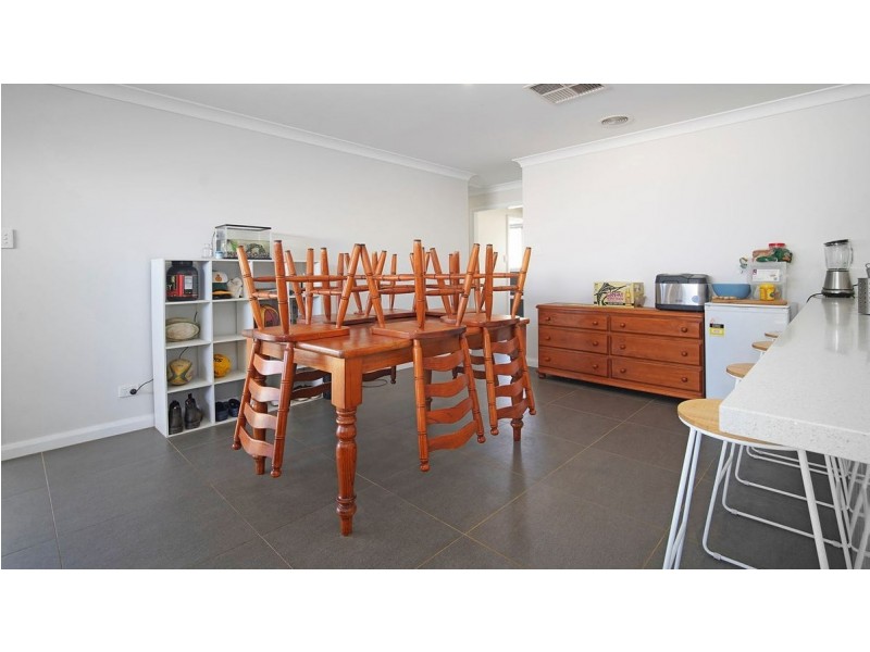 29 Alma Crescent, Estella NSW 2650