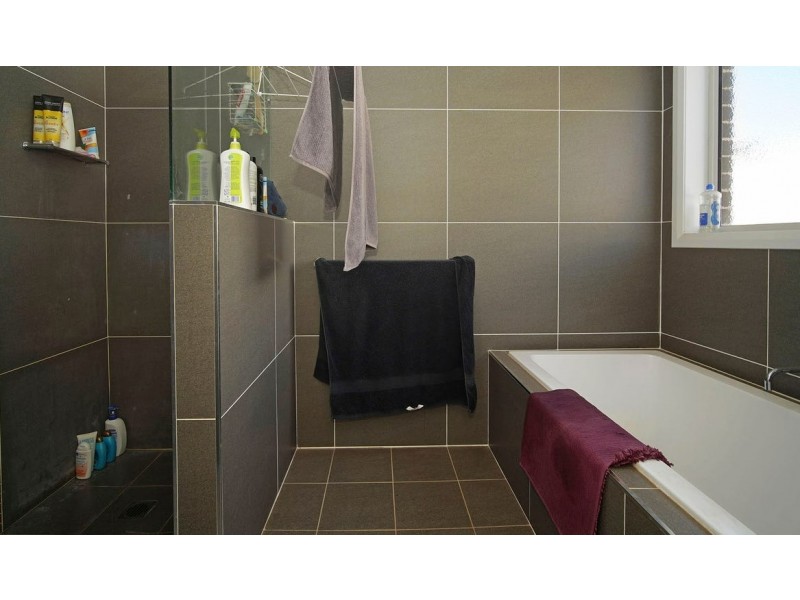 29 Alma Crescent, Estella NSW 2650