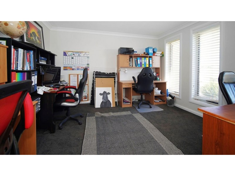 29 Alma Crescent, Estella NSW 2650