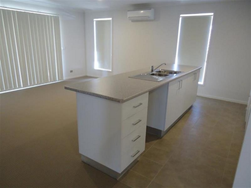 12 Watson Boulevard, Wagga Wagga NSW 2650