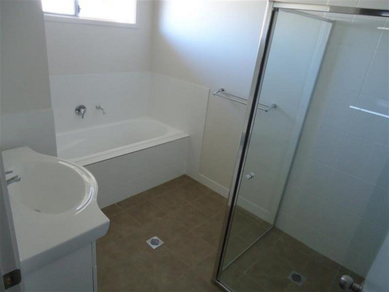 12 Watson Boulevard, Wagga Wagga NSW 2650