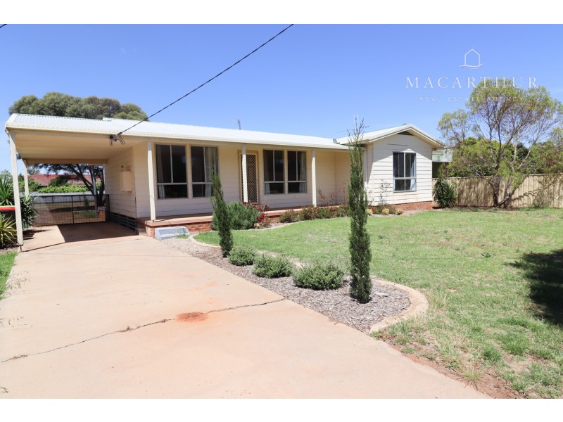28 Galore Street, Lockhart NSW 2656