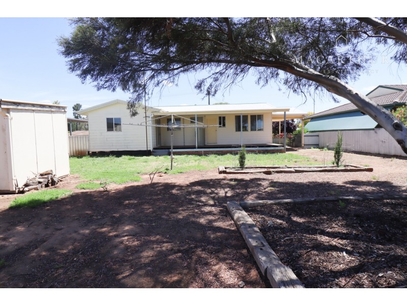 28 Galore Street, Lockhart NSW 2656
