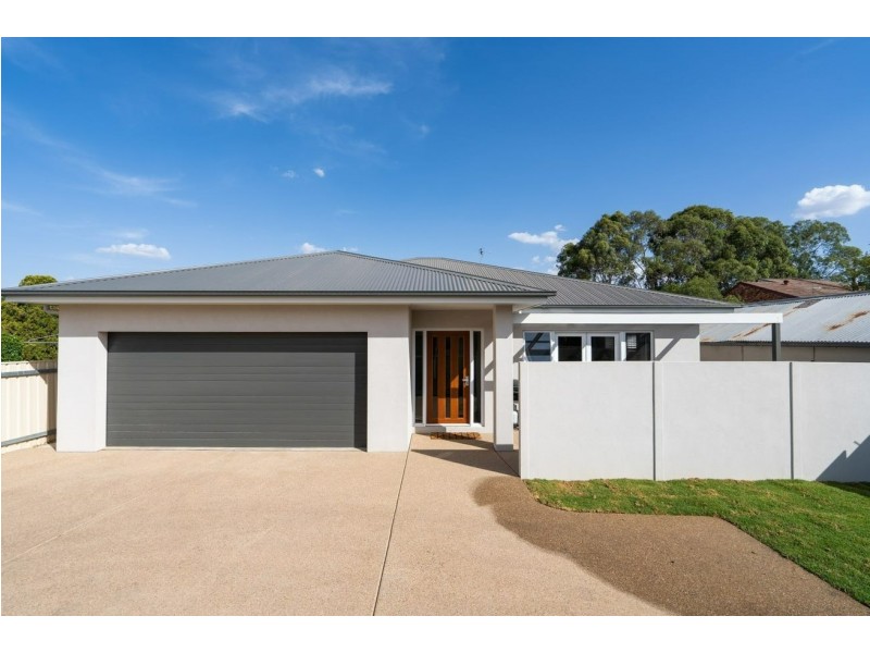 11A Day Street, Wagga Wagga NSW 2650