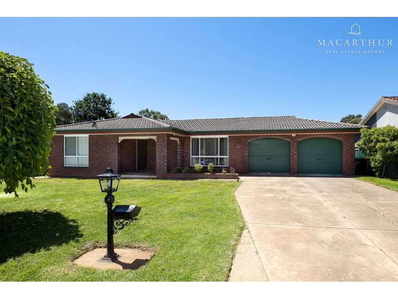 55 Huthwaite Street, Mount Austin NSW 2650