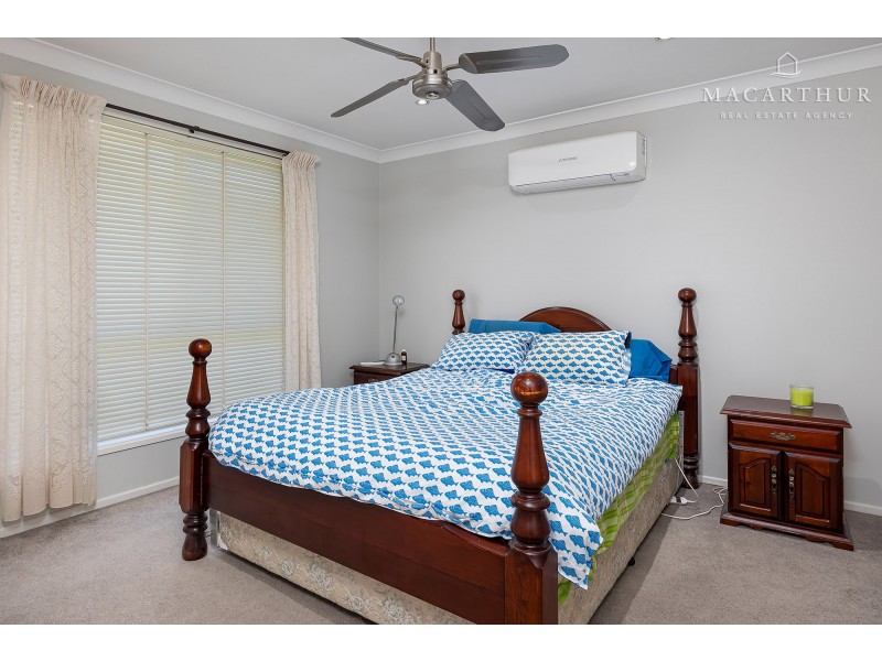 55 Huthwaite Street, Mount Austin NSW 2650