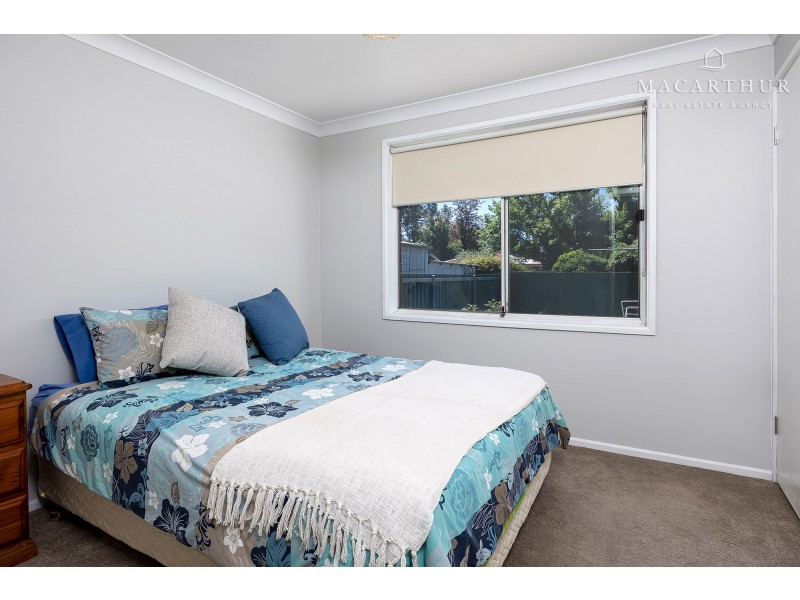 55 Huthwaite Street, Mount Austin NSW 2650