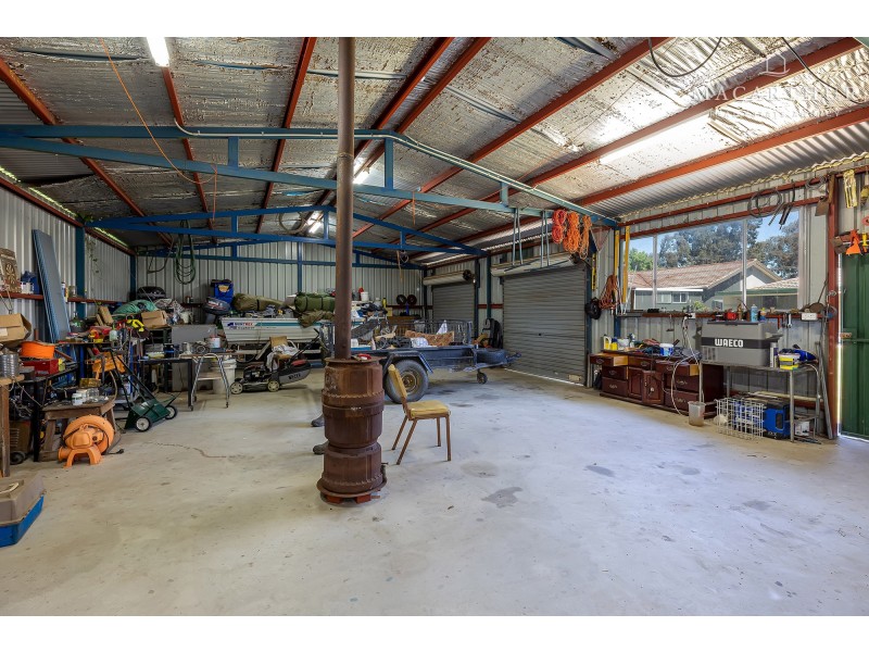 55 Huthwaite Street, Mount Austin NSW 2650