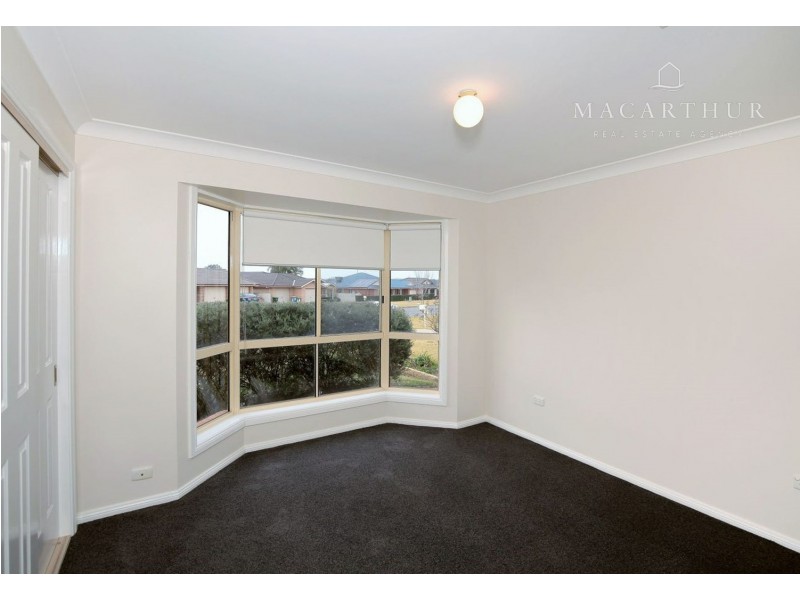 30 Woomera Place, Glenfield Park NSW 2650