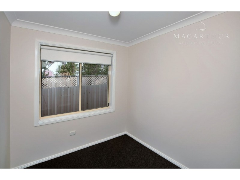 30 Woomera Place, Glenfield Park NSW 2650